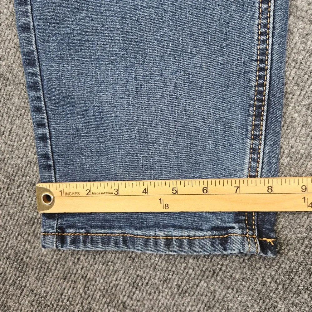 Levis measurements waist